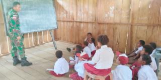 Ternyata Tentara Di Perbatasan Papua Ini Bisa Juga Jadi Guru Sekolah Dasar 