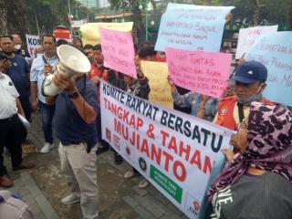 Diduga Ketua PN Medan Terima Gratiifikasi, Komite Rakyat Bersatu Demo Kantornya Dan Tantang Video Call