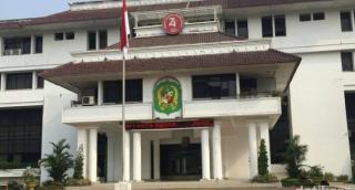 Warga Kesusahan Cek Surat di Protokopim Pemko Medan, Stafnya Jam 10 Pagi Belum Datang Juga