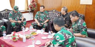 Panglima TNI Kunjungi Kantor Pemkot dan Akmil Magelang
