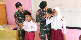 Edukasi Sikat Gigi Sehat Disosialisasikan Satgas Yonarmed 1 Kostrad Pada Siswa