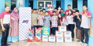 Berikut Catatan JNE Pekanbaru Berbagi Kebahagiaan Kepada Sesama Sepanjang Ramadhan 1444 H