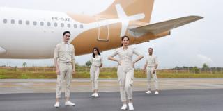 Satu - satunya Pesawat Super Terbang Rute PP Jakarta - Makassar - Ternate