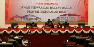 DPRD Kepri Rapat Paripurna ke-17 Anggaran 2023, Mendengarkan Pendapat Akhir Fraksi-Fraksi