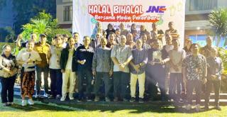 JNE Gelar Halal Bihalal Bersama Media Pekanbaru, Ini Kata Hui Mandra