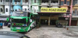 Langgar Perwal, Pengusaha Loket Dan Showroom Letakkan Mobil Di Atas Trotoar, Bahu Jalan Di Ring Road Kota Medan, Siapa Bekingnya?