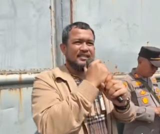 Warga dan Wakil Ketua DPRD Kota Medan Tuding PT STTC Timbun Anak Sungai di Belawan