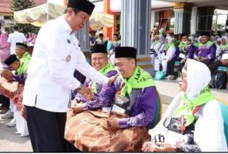 132 CJH Inhu Dilepas, Wabup: Jaga Nama Baik Daerah dan Solid 