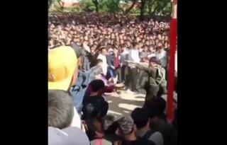 Angka Pengangguran Meningkat, Gelombang Manusia Pencari Kerja di Job Fair Bekasi Berhujung Ricuh