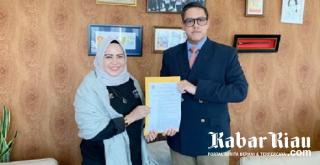 Ida Yulita Susanti Komandoi PDK I KOSGORO Riau, SK Diberikan Ketua Umum PPK KOSGORO 57