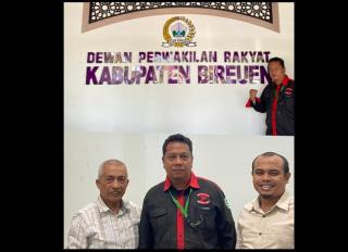 Keluarga Korban Kecelakaan Lakalantas Datangi DPRK Bireun Agar Panggil PT Mentari Tour Utama