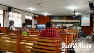 Hari Pertama Gagal, Hari ini Sidang Vonis Amril Mukminin Bakal Ditunda Lagi, Warga; Horeee!