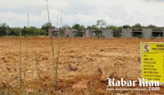 PUPR Pelalawan Tadah Tanah Timbun Dari Galian Tambang Ilegal, Tengku Rudi: Tak Masalah