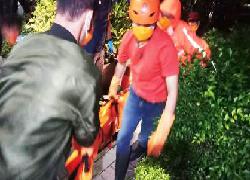 Mayat Wanita Tanpa Identitas dalam Selokan Dibawa ke RSUD Sumedang