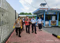 Penyemprotan Disinfektan, Kalapas Ucapkan Terima Kasih Pada Kapolres Bengkalis