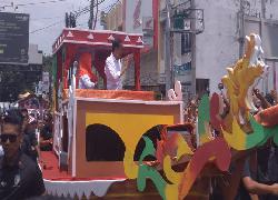 Simak Gaya Kampanye Dua Capres Kita