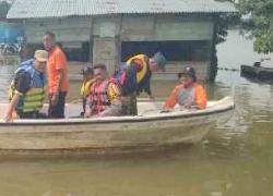 Timsar Riau Mendirikan Tenda dalam Pencarian Dua Korban Hanyut di Kampar