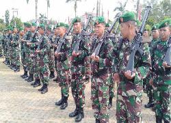 Ratusan Warga Antusias Saksikan Langsung HUT TNI ke 74