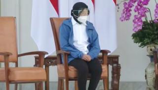 Mensos Tri Rismaharini Disorot Rangkap Jabatan, Warga: Jangan Ribut