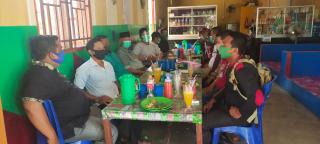 Guna Jalin Hubungan Silaturahmi! Jufri ST Bersama Pemuda Kecamatan Pujud Makan Minum Bersama