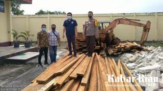 Terduga Pembalak Liar di Bengkalis Diamankan Polisi