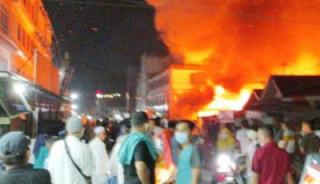 Enam Tamu Meninggal, Polda Riau Turunkan Tim Forensik Kelokasi Kebakaran Wisma Di Tembilahan