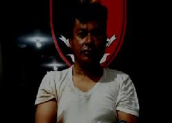 Ngaku Pengacara  MH Larikan Mobil Showroom