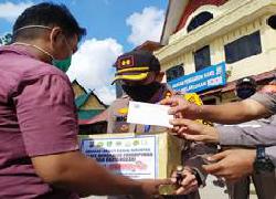 Jelang Bulan Suci Ramadhan Kapolres Bengkalis dan TIM Bagikan Bantuan