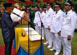 Bupati Pelalawan Lantik Kades Terpilih