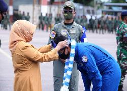 Aksi Rajawali Flight di Udara Membuat Wako Tanjungpinang Takjub