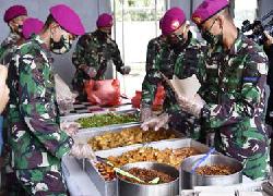 Dapur Umum TNI/Polri dan Tim Dapat  Apresiasi Warga Jakarta