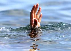 Nelayan Pantai Cikelet Dihantam Ombak, Satu Tewas