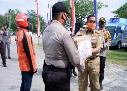 Kapolda Riau Berbagi