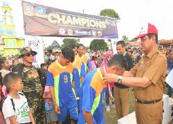 Plt Gub Kepri Tutup Turnamen Sepakbola Idul Fitri Cup ke-40